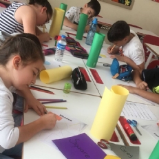 We’ve learnt shapes and colours today !i