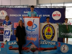 TEKSEN'İN YÜZME ŞAMPİYONLARI