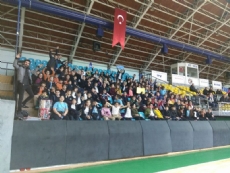 ŞAMPİYON YİNE TEKSEN