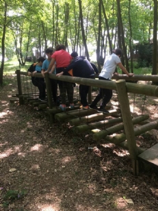 ''TEKSEN MACERA PARKTA''