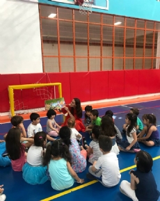 Kitap Okuyarak Öğreniyoruz