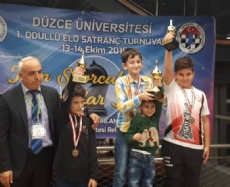 Satranç Birincimiz