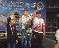 Satranç Birincimiz