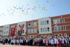 TEKSEN KOLEJİ YENİ EĞİTİM-ÖĞRETİM YILINA RENGARENK BAŞLADI