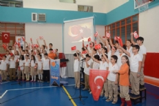 TEKSEN KOLEJİ 29 EKİM CUMHURİYET BAYRAMI’NI COŞKUYLA KUTLADI