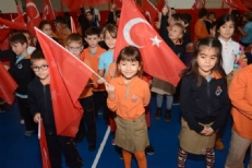 TEKSEN KOLEJİ 29 EKİM CUMHURİYET BAYRAMI’NI COŞKUYLA KUTLADI