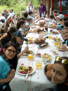 KÖY'DE BİR GÜN