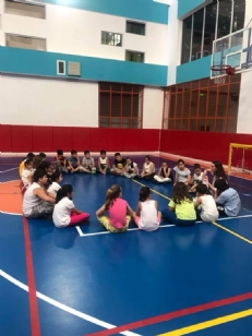DÜNYA SORUNLARI KARŞISINDA TEKSEN