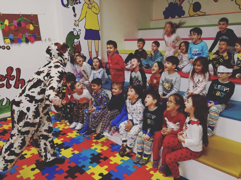 Anasınıfı öğrencilerimiz pijama partisi etkinliği yaptı.